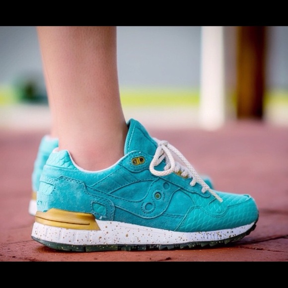 SAUCONY X EPITOME SHADOW 5000 'THE RIGHTEOUS ONE' - Picture 1 of 8
